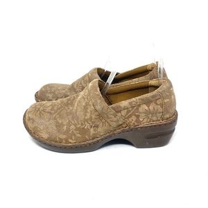 b.o.c. Clogs